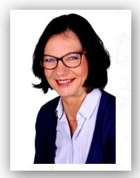 Porträtfoto Dorthee Fesnke